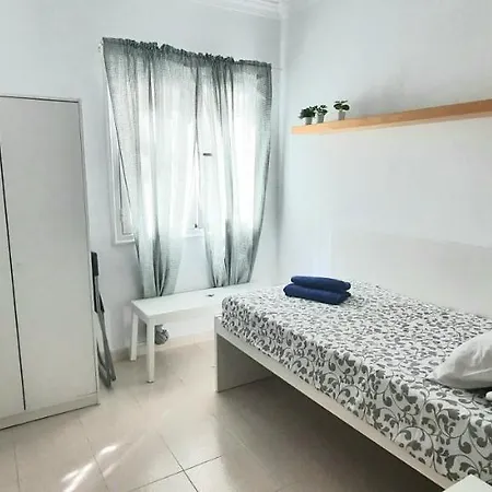 בית הארחה Hostel Arrecife Centro *